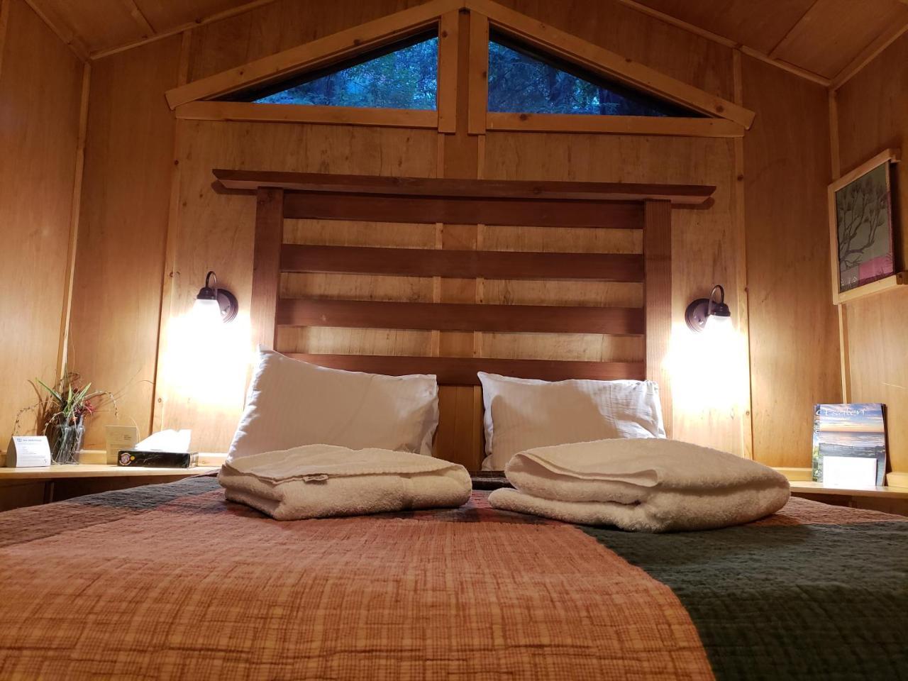 Riverside Campground & Cabins Big Sur Room photo